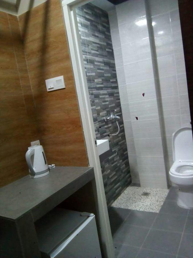 Qing Yun Resthouse -Delima Satu Hotell Kampong Serusup Exteriör bild