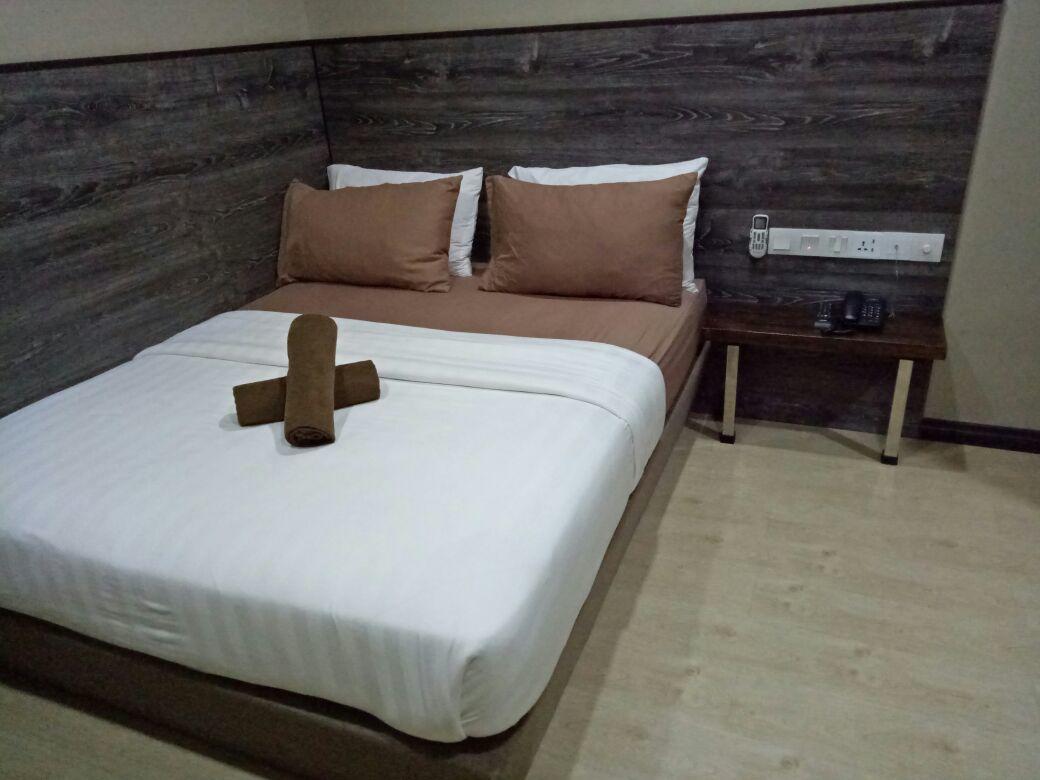 Qing Yun Resthouse -Delima Satu Hotell Kampong Serusup Exteriör bild